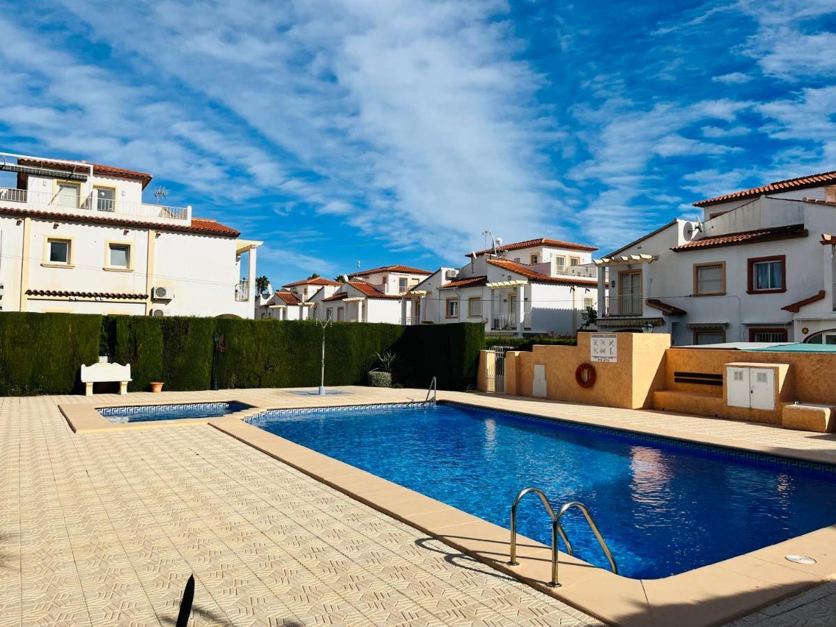 Bougain-Casa Daire Calp Dış mekan fotoğraf
